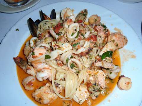 Neil's Pasta & Seafood Grill in Los Angeles